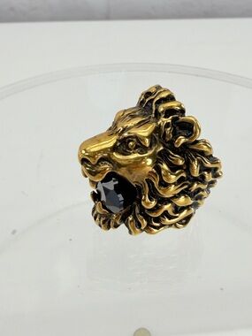 Authentic Gucci New Gold Lion Head Ring Black Stone 10